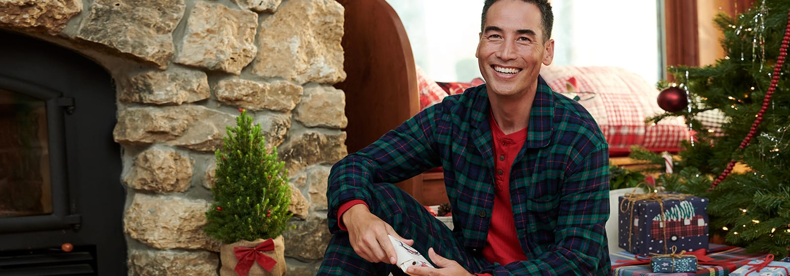 Get a Good Night's Sleep with the Most Comfortable Men's Pajamas