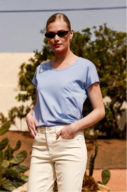 Tops & T-Shirts