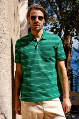 Shop Tops & T-Shirts